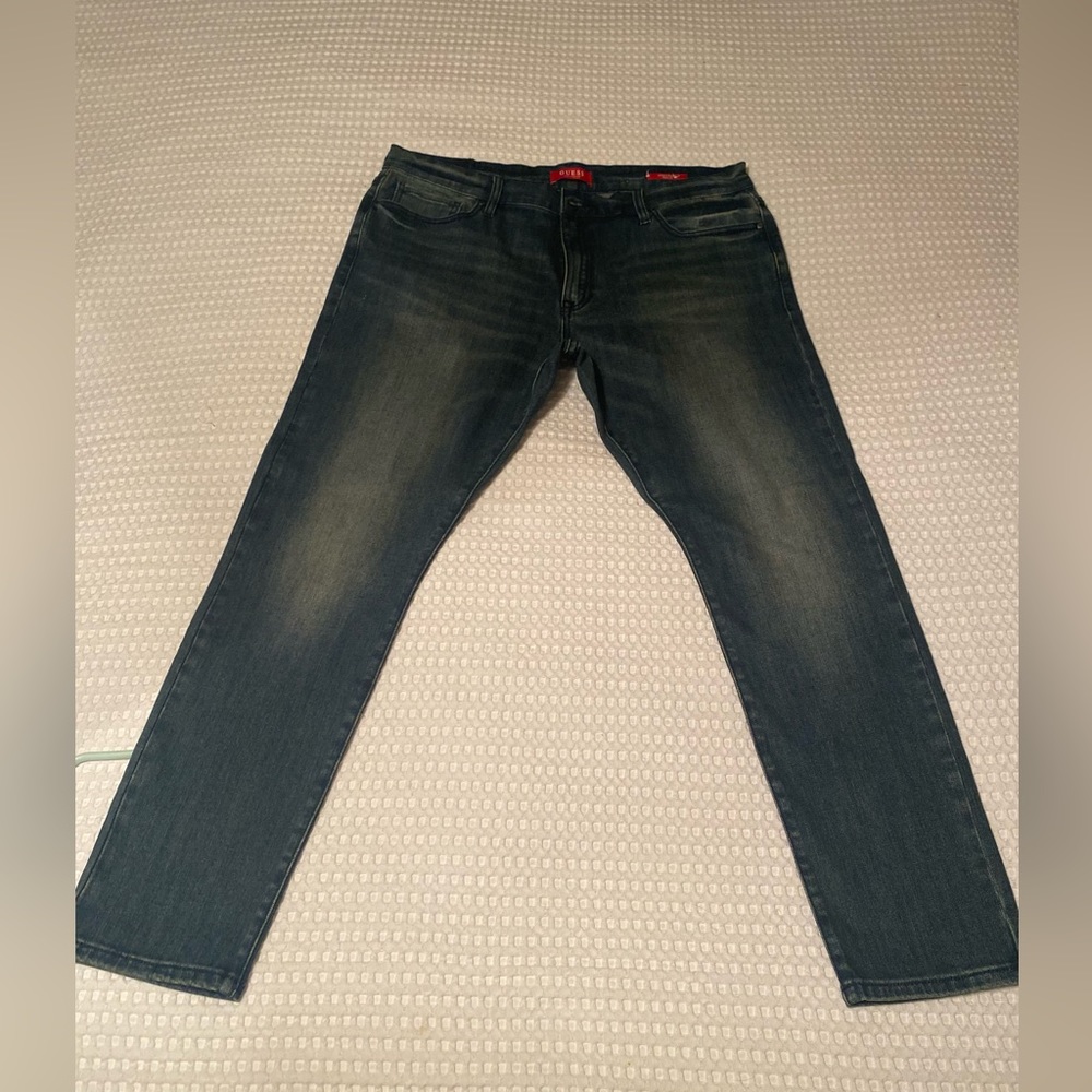 Mens Guess jeans Dark wash 38 x 30